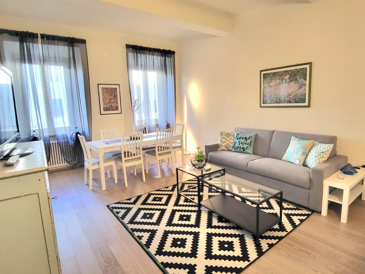 Lo Stellario Di Lucca Apartment ภายนอก รูปภาพ