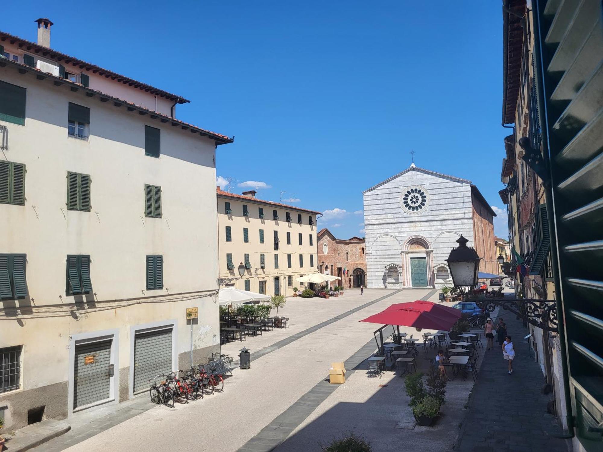 Lo Stellario Di Lucca Apartment ภายนอก รูปภาพ